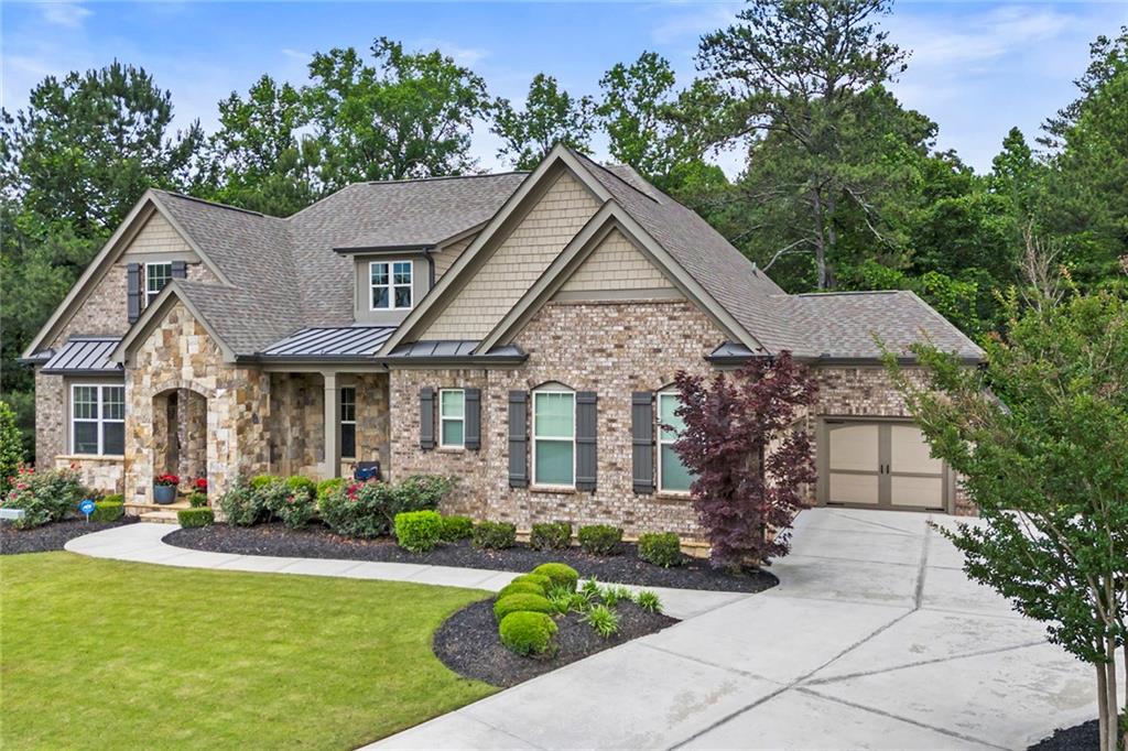 751 Creekside Bend