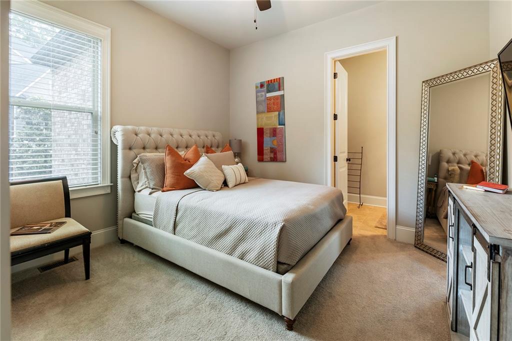 751 Creekside Bend