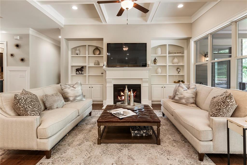 751 Creekside Bend