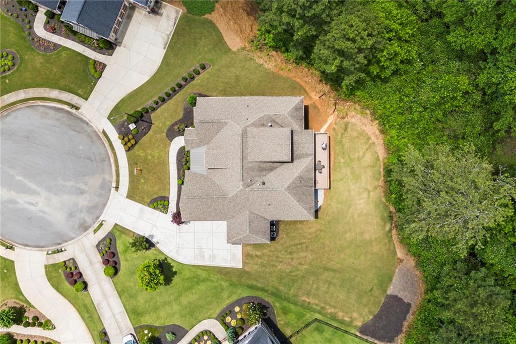 751 Creekside Bend