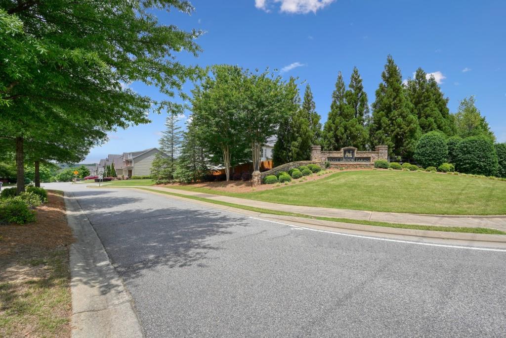 5615 Aspen Drive