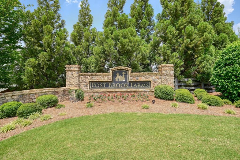 5615 Aspen Drive