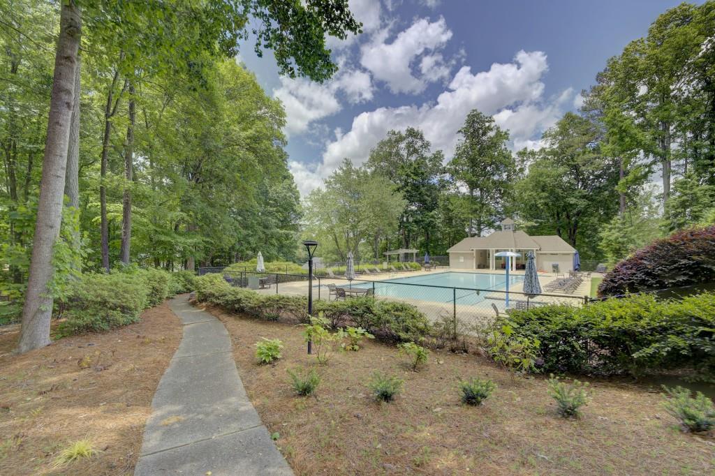 140 Hamilton Way
