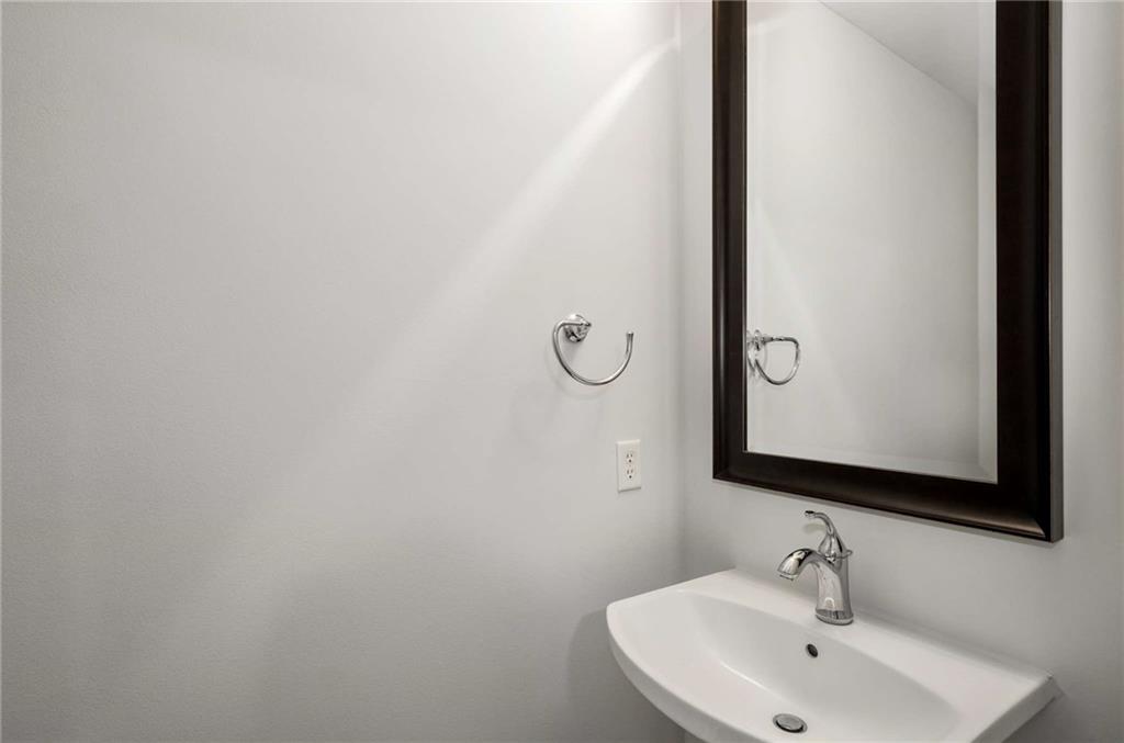 270 17th Street NW Unit 2212