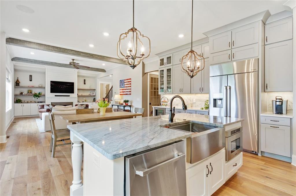 1507 BON ENDRIOT Court