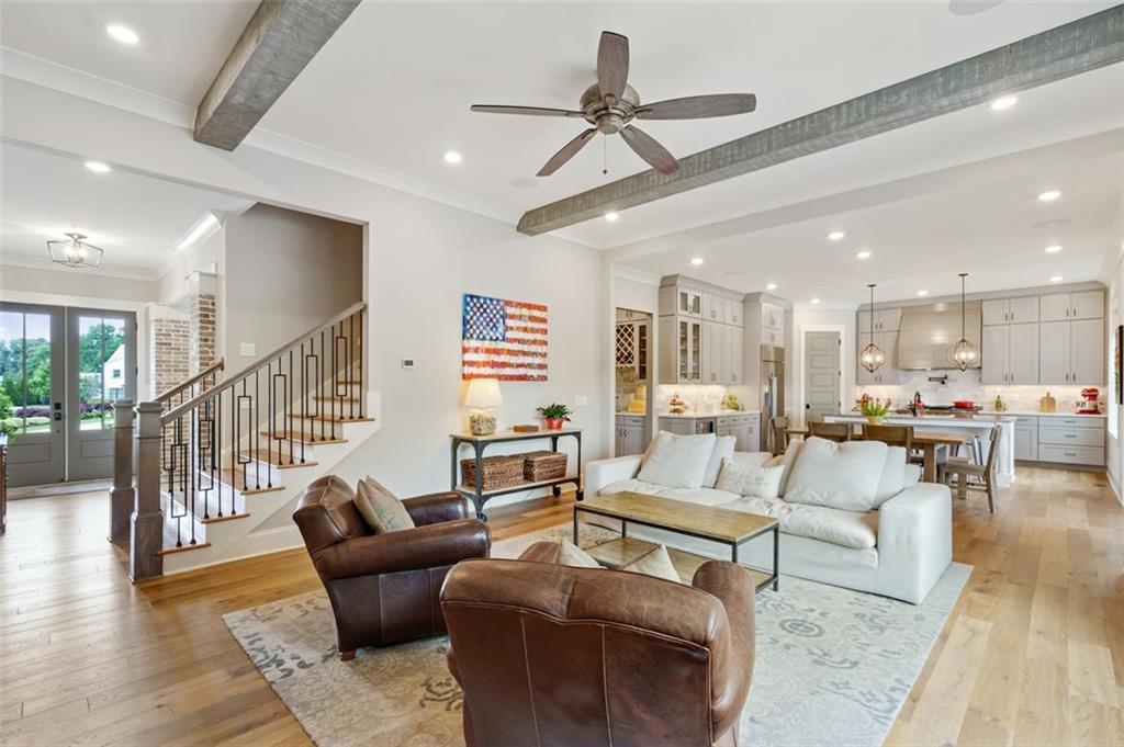 1507 BON ENDRIOT Court