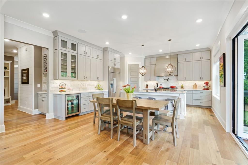 1507 BON ENDRIOT Court