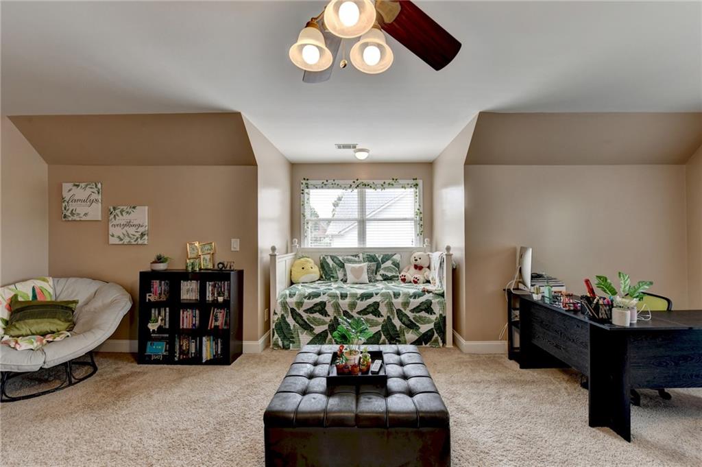 215 Suwanee Place Court