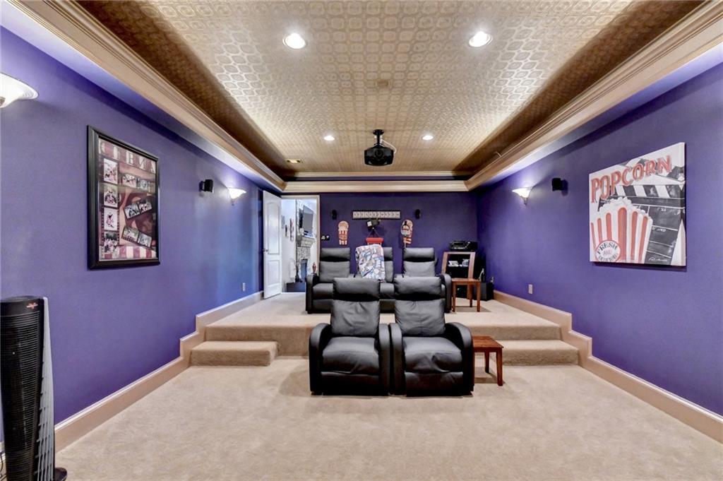 215 Suwanee Place Court