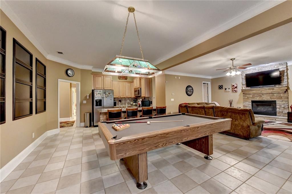 215 Suwanee Place Court