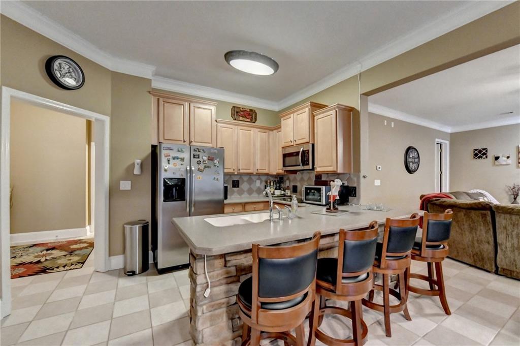 215 Suwanee Place Court