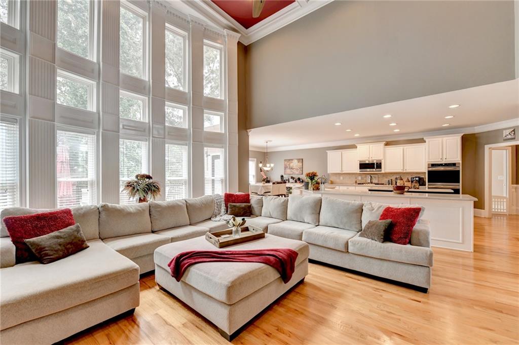 215 Suwanee Place Court