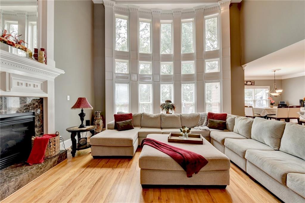 215 Suwanee Place Court
