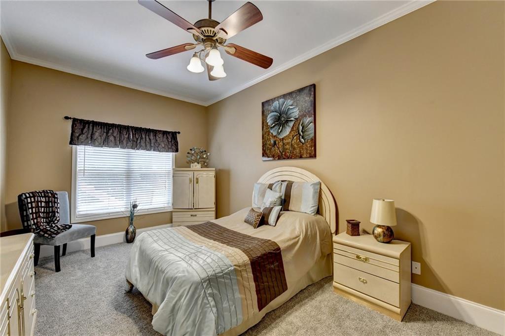 215 Suwanee Place Court