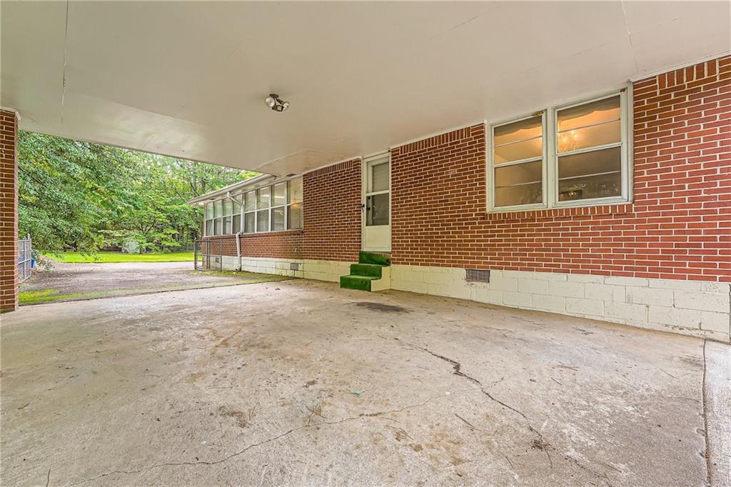 1661 Oak Grove Road