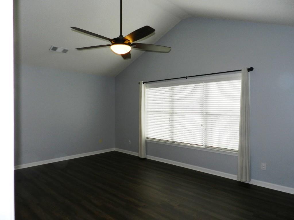 310 Cadeleigh Court