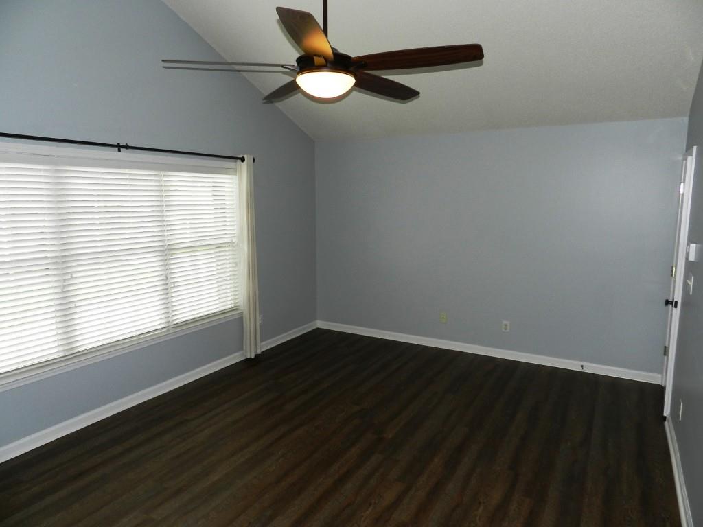 310 Cadeleigh Court