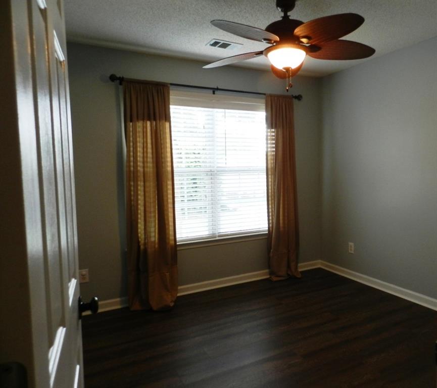 310 Cadeleigh Court
