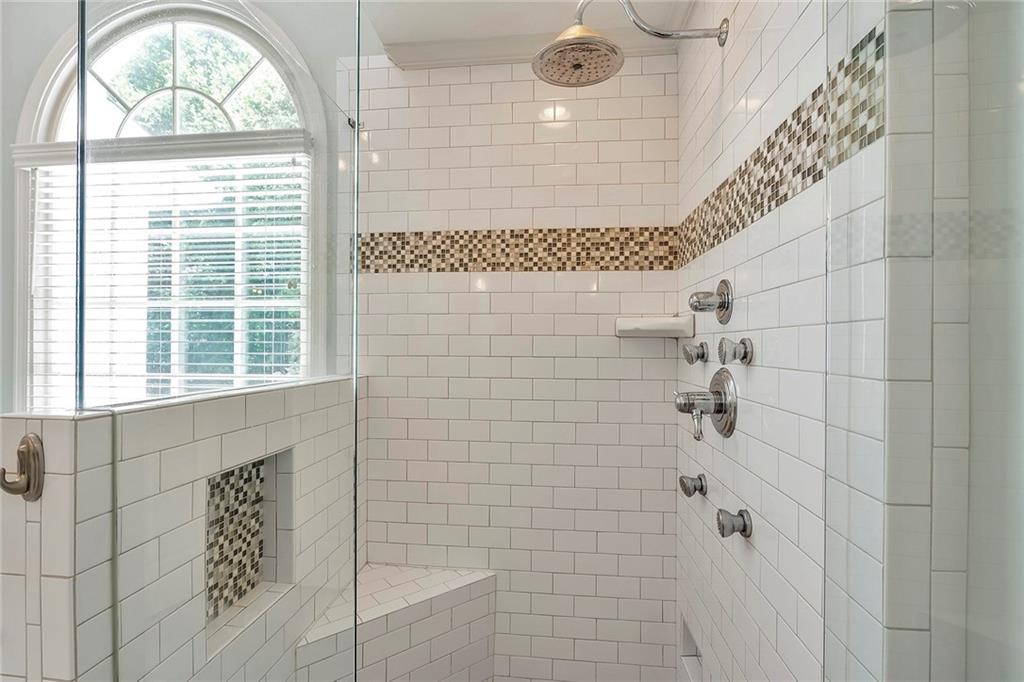 832 Forest Path Lane