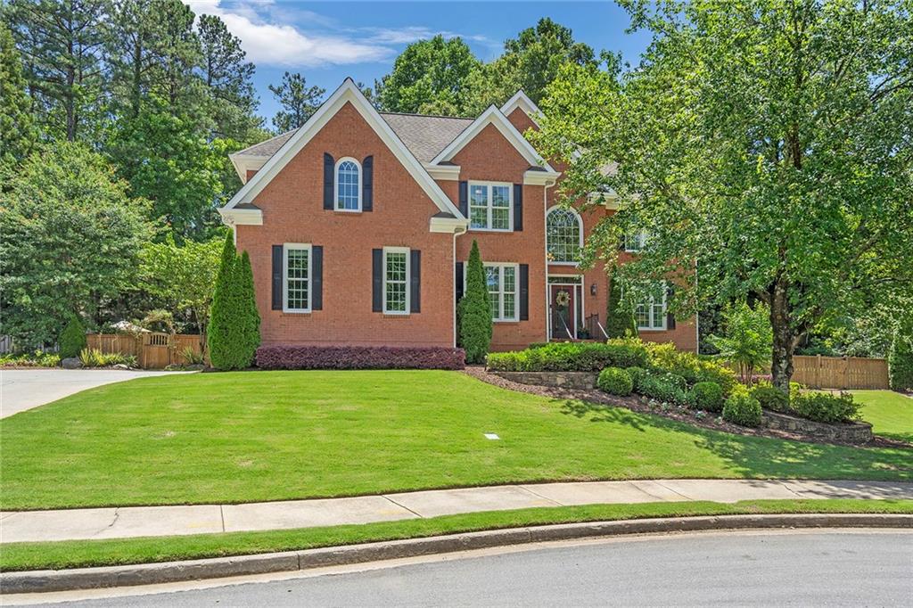 832 Forest Path Lane