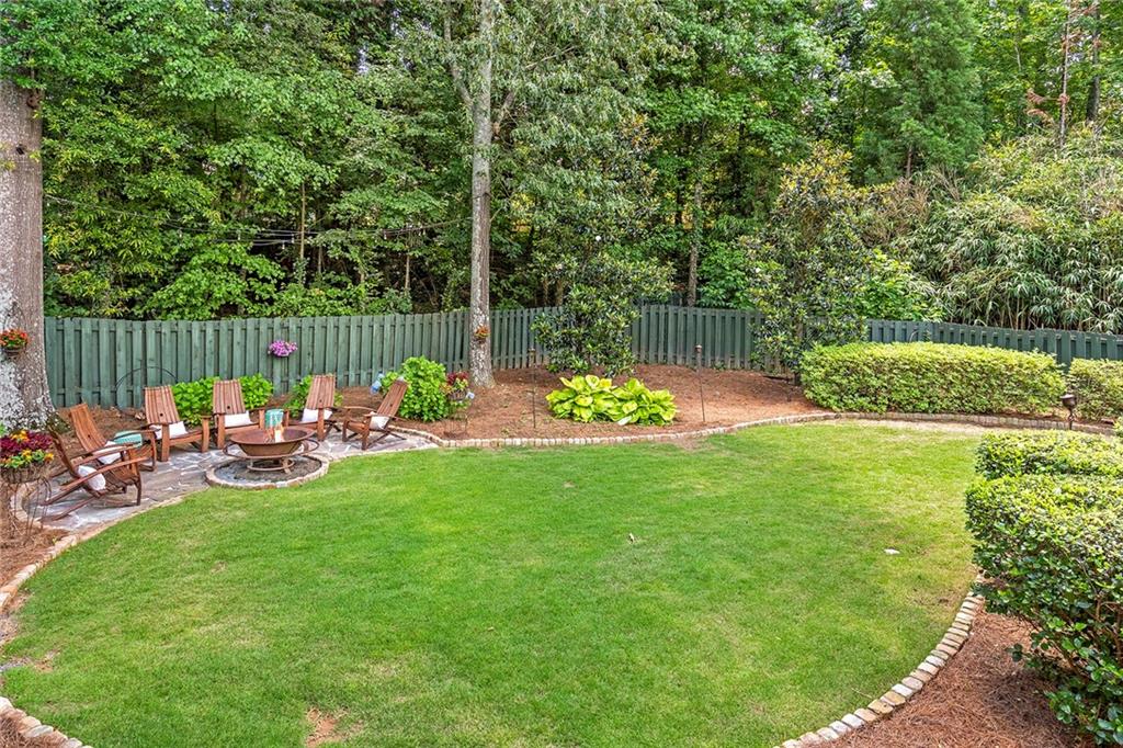 832 Forest Path Lane
