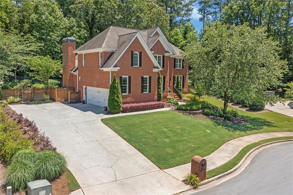 832 Forest Path Lane