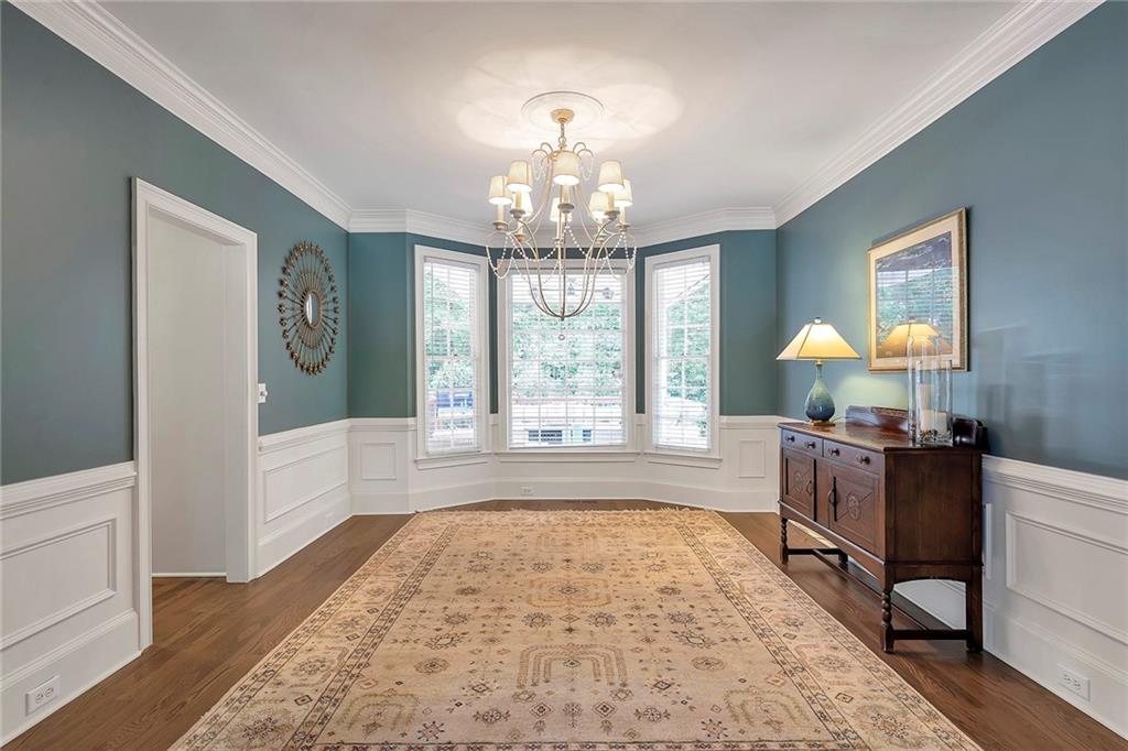 832 Forest Path Lane