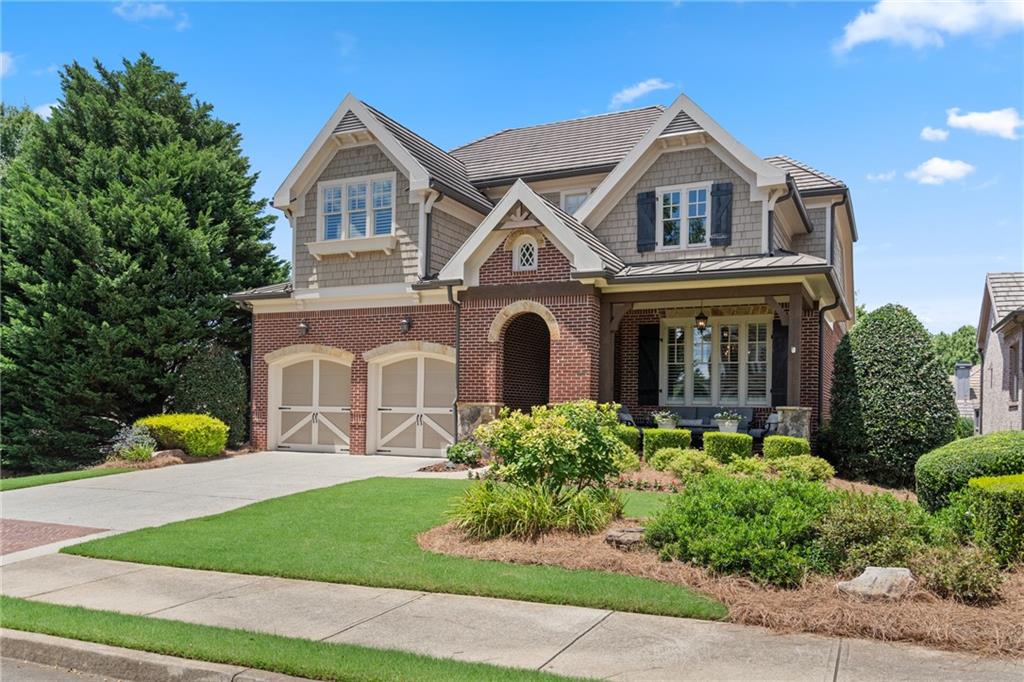2595 Hillandale Circle