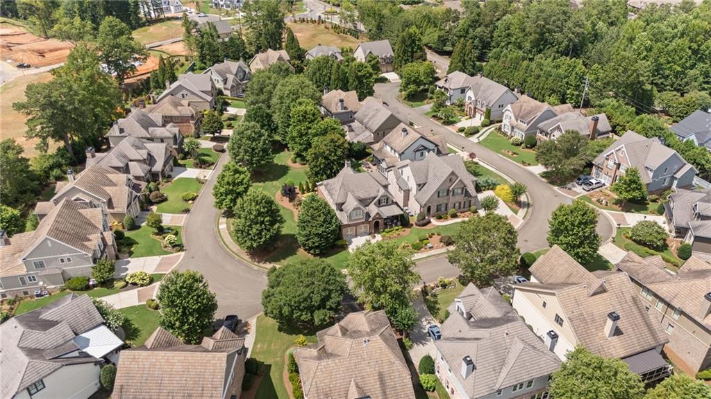 2595 Hillandale Circle