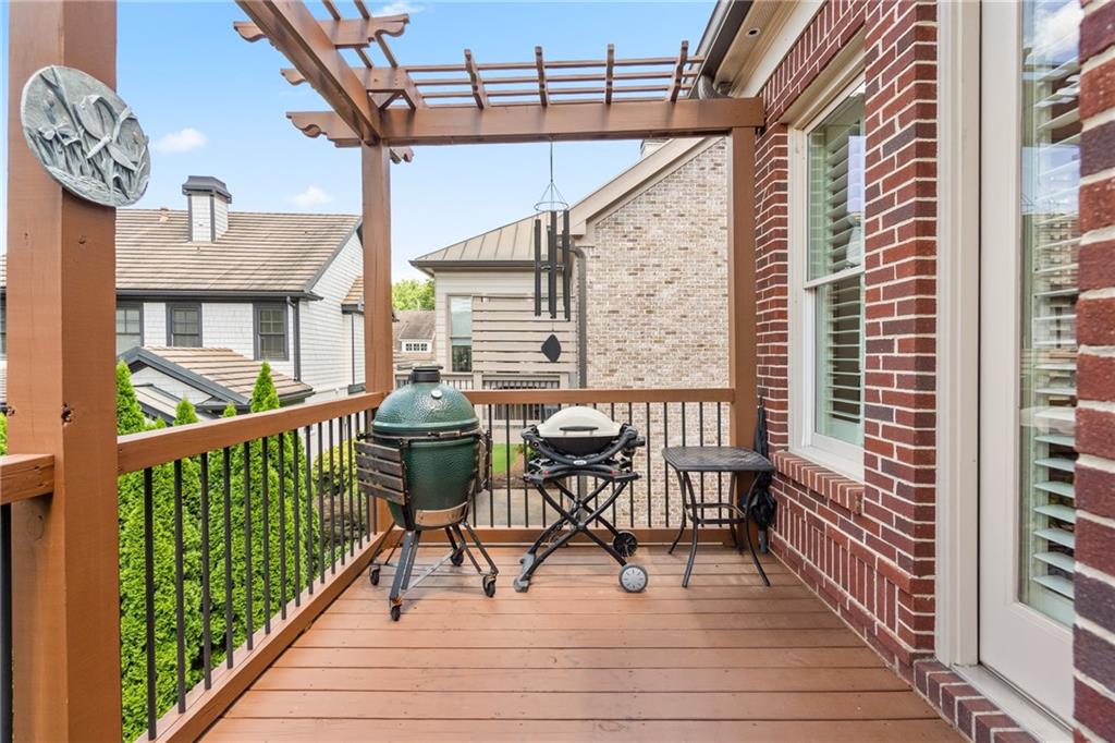2595 Hillandale Circle