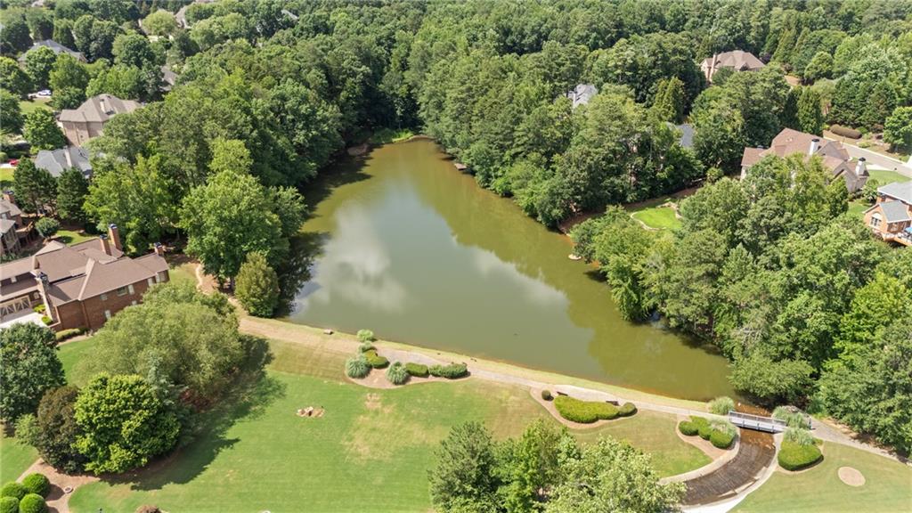 2595 Hillandale Circle