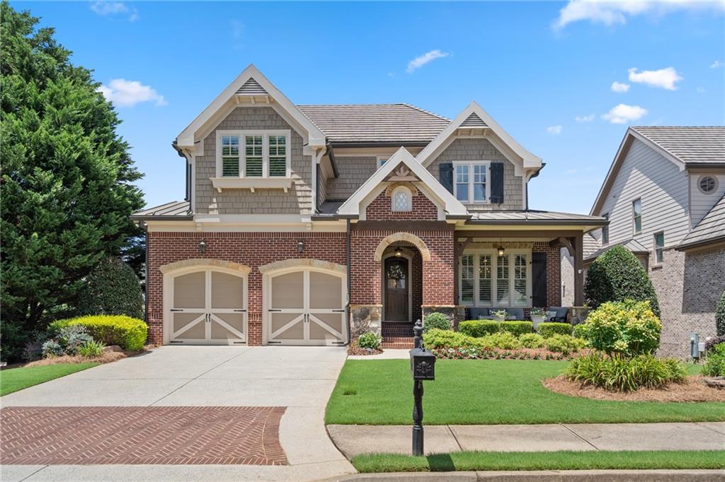2595 Hillandale Circle