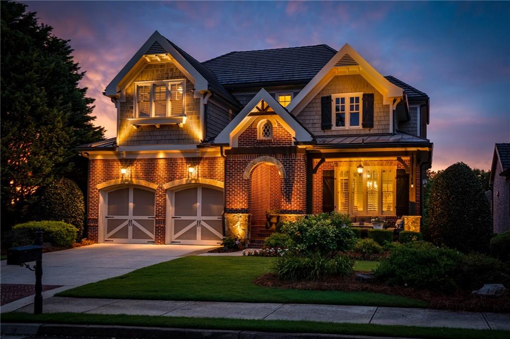 2595 Hillandale Circle