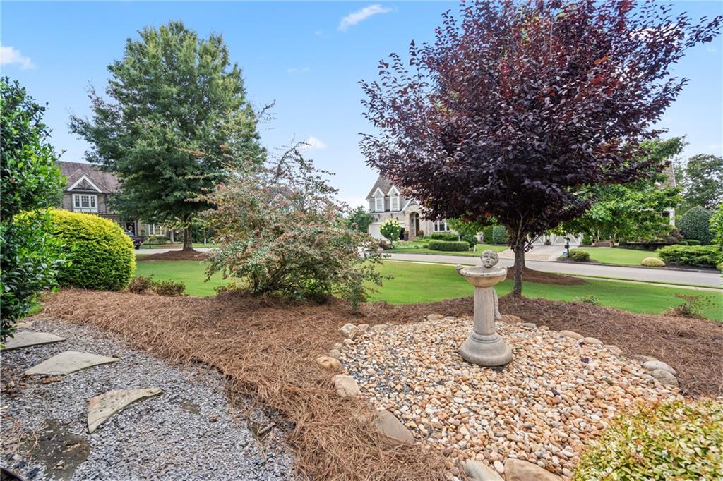 2595 Hillandale Circle