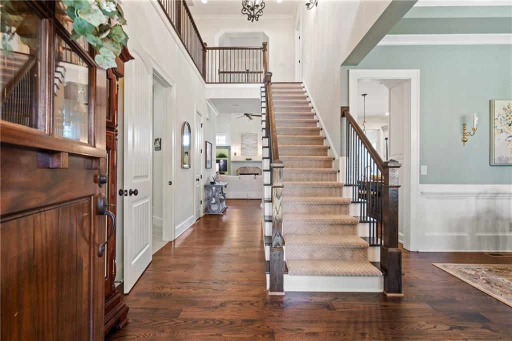 2595 Hillandale Circle