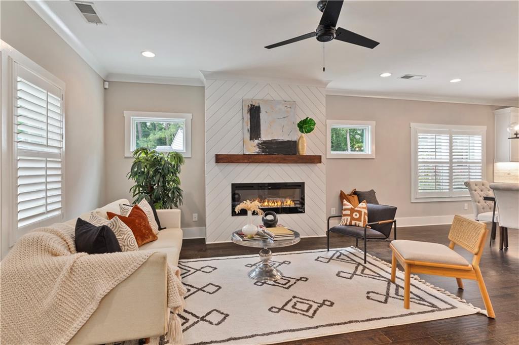 1170 Edgefield Drive SW