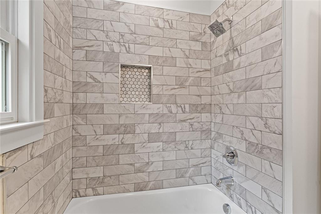 58 Candler Road NE