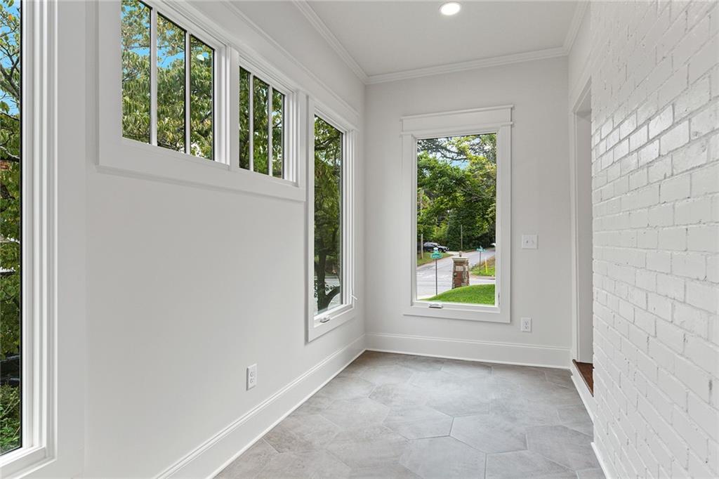 58 Candler Road NE