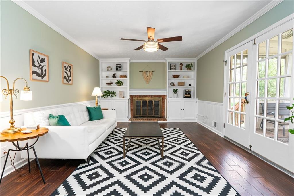 2448 BROAD CREEK Drive