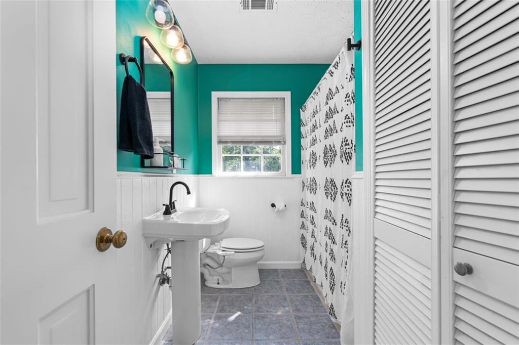 2448 BROAD CREEK Drive