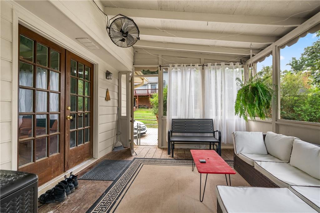 2448 BROAD CREEK Drive