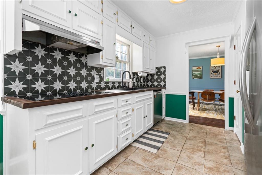 2448 BROAD CREEK Drive