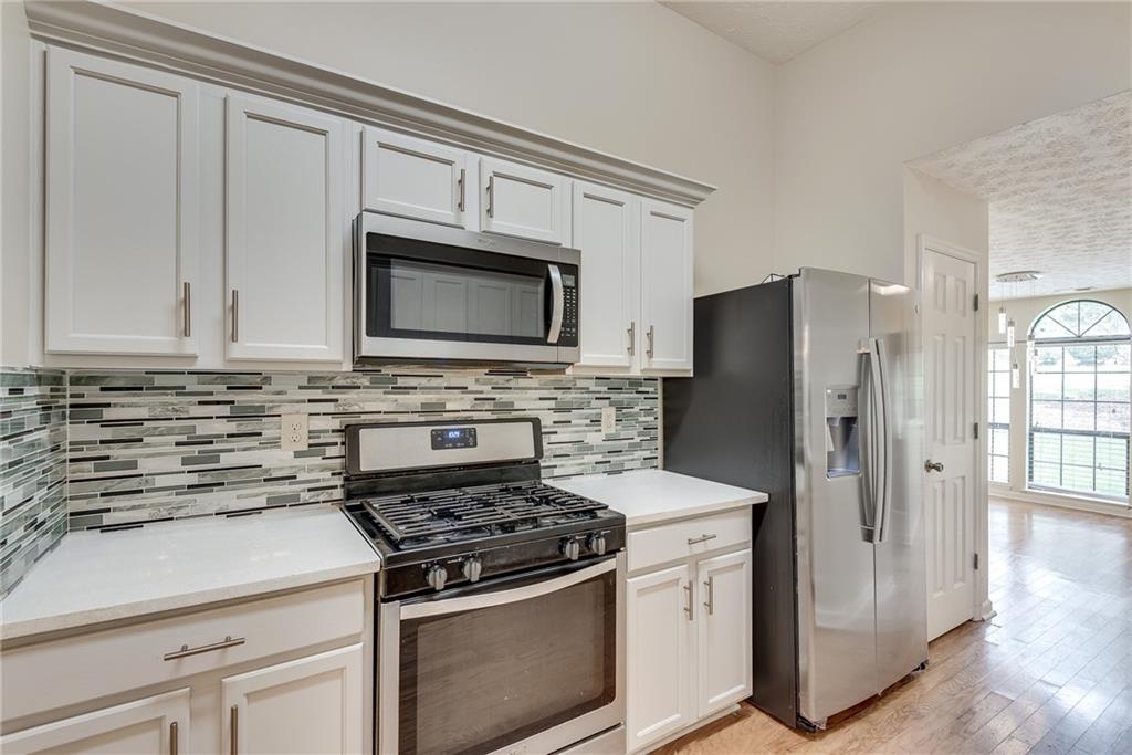 1270 BEEBLOSSOM Trail