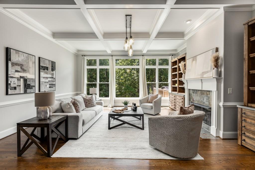 990 Canonero Drive