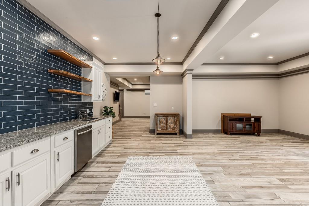 990 Canonero Drive