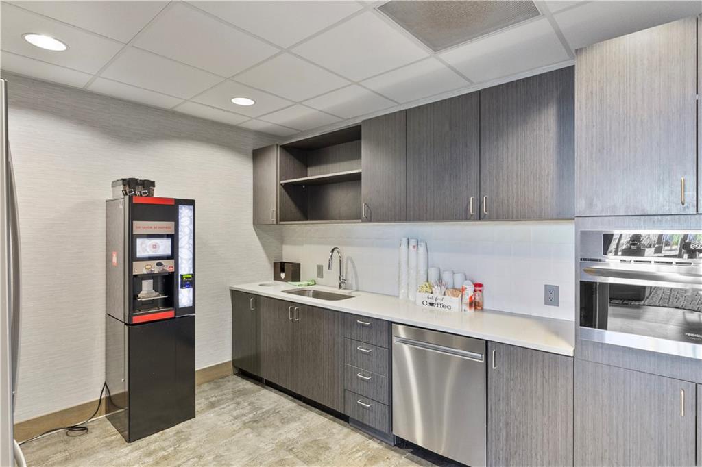 923 Peachtree Street NE Unit 833
