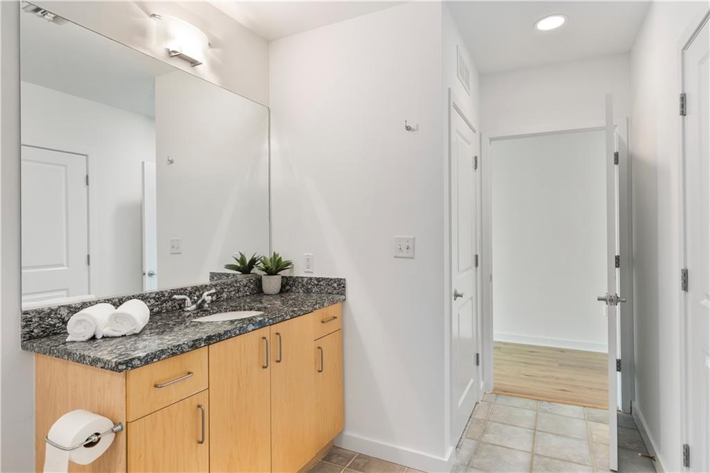 923 Peachtree Street NE Unit 833