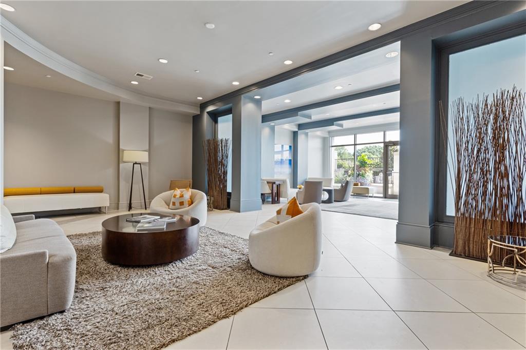 222 12th Street NE Unit 2108