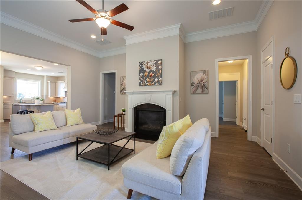 3842 English Oak Drive SW
