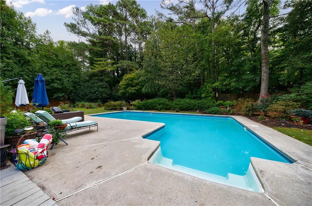 825 Kingridge Drive